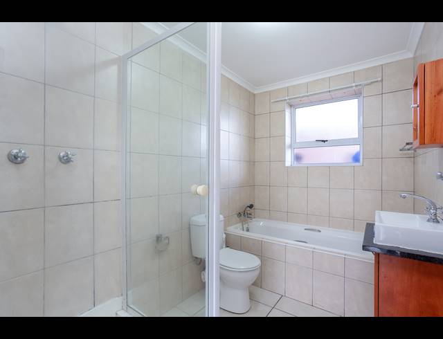 1 BEDROOM APARTMENT FOR SALE IN MUIZENBERG